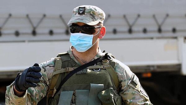 Грузинские военнослужащие в защитных масках - Sputnik Грузия