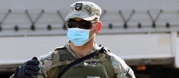 ქართველი სამხედრო მოსამსახურე პირბადით ქართველი სამხედრო მოსამსახურე პირბადით - Sputnik საქართველო