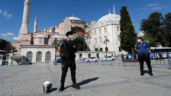 Мусульмане и собор Святой Софии в Стамбуле - Sputnik Грузия