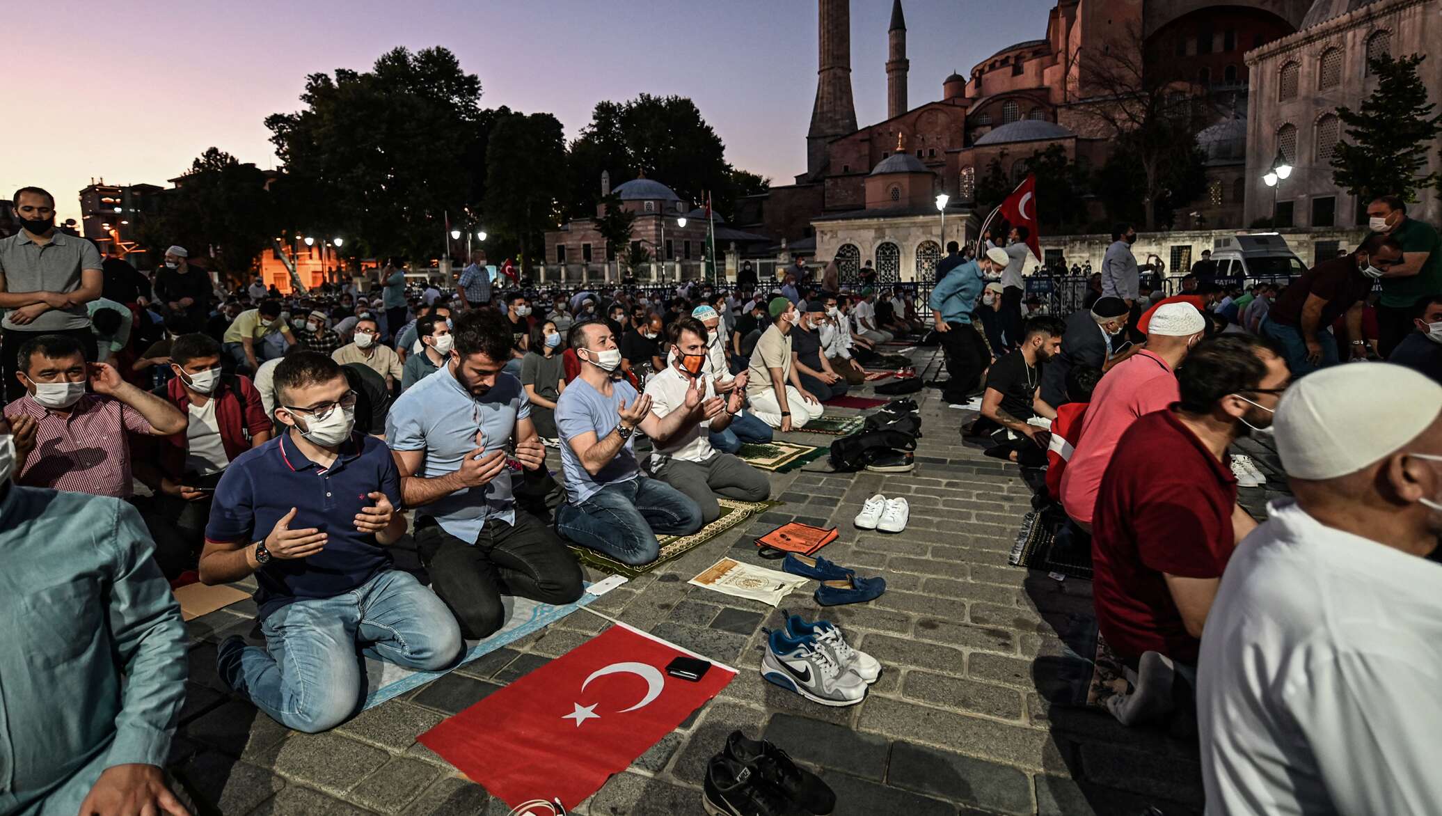 Ситуация в турции сегодня для туристов. Религиозные праздники в Турции. Стамбул ограничения для туристов. Праздник айт в Стамбуле.