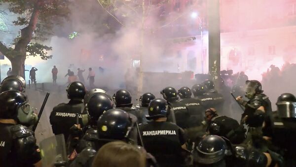 Протесты в Сербии: кто на самом деле стоит за беспорядками в Белграде? - Sputnik Грузия