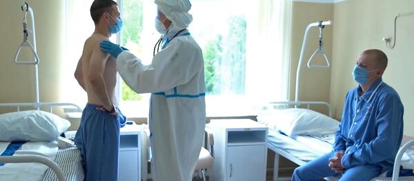 Испытание вакцины от коронавируса в военном госпитале имени Бурденко в Москве - Sputnik Грузия