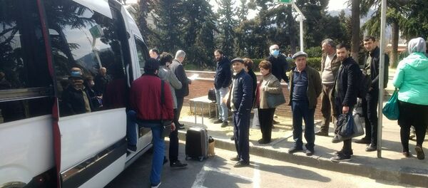 სომხეთის მოქალაქეები სამშობლოში ბრუნდებიან სომხეთის მოქალაქეები სამშობლოში ბრუნდებიან - Sputnik საქართველო