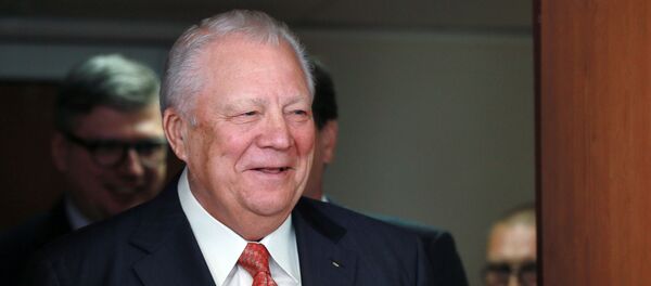 Глава антидопинговой комиссии Олимпийского комитета России, почетный президент ОКР, член Международного олимпийского комитета Виталий Смирнов - Sputnik Грузия