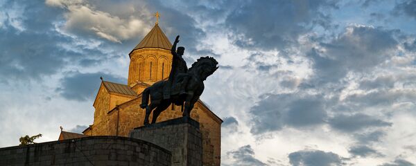 Облачное небо над Тбилиси - Sputnik Грузия