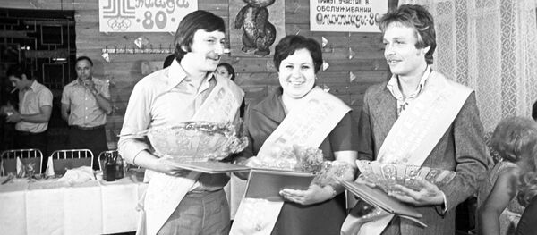 ოლიმპიადა 80-ისადმი მიძღვნილი  მზარეულების, კულინარებისა და ოფიციანტების კონკურსი  - Sputnik საქართველო