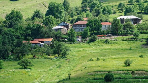 Село в горах в районе Казбеги . Казбегский муниципалитет - Sputnik Грузия
