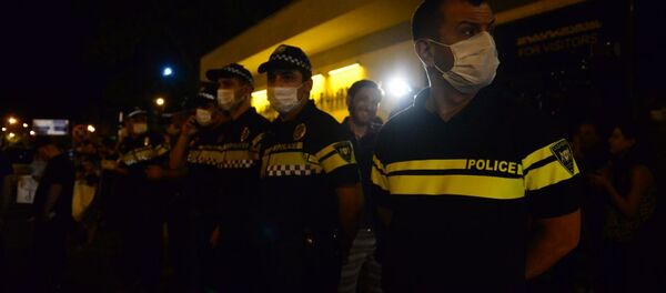 Акция протеста у здания МВД Грузии под лозунгом Не убивай! Расследуй преступление! - Sputnik Грузия