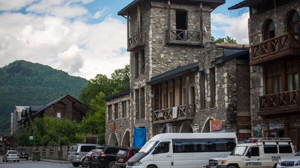Местиа Сванетия - грузинская архитектура и современные строения в горах - Sputnik Грузия