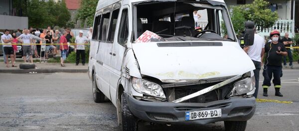 ავარიაში ყველაზე მეტად სამგზავრო მიკროავტობუსი დაზიანდა - Sputnik საქართველო