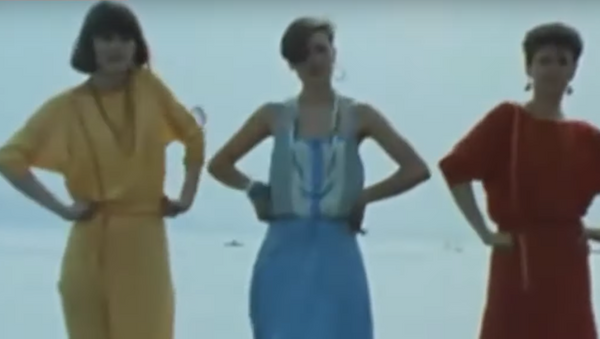 Мода 80-х: что делать, если не хватает стипендии на штроксы - Sputnik Грузия