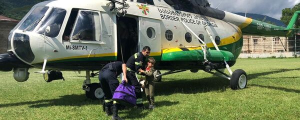 Вертолет спасательной службы Грузии  - Sputnik Грузия