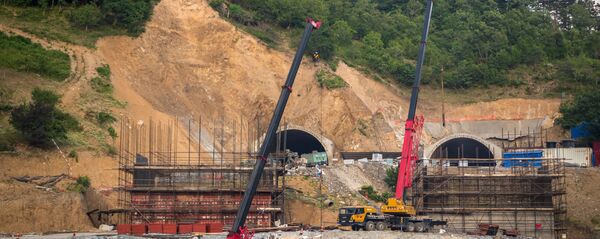 გზის მშენებლობა რიკოთის უღელტეხილზე - Sputnik საქართველო