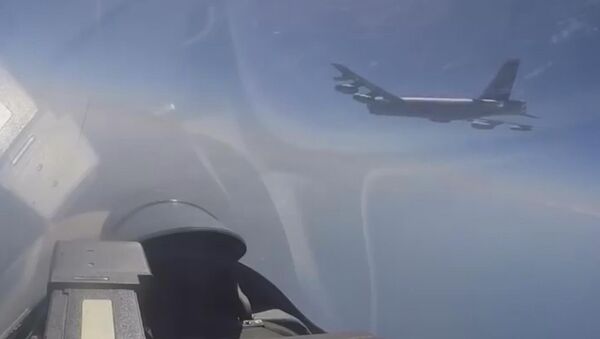 რუსულმა გამანადგურებლებმა Су-27 აშშ-ის სადაზვერვო თვითმფრინავები ჩაიჭირა - Sputnik საქართველო