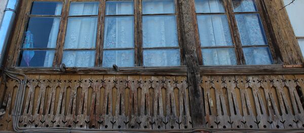 Так дом выглядит со двора - Sputnik Грузия