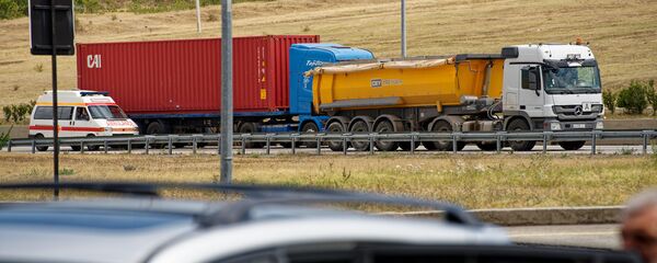 სატვირთოები ავტობანზე სატვირთოები ავტობანზე - Sputnik საქართველო