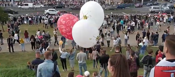 Пятый день протестов самые мирные и красивые акции прошли в Беларуси - Sputnik Грузия