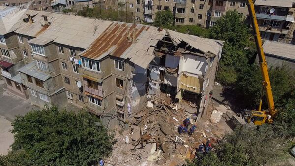 Взрыв газа в жилом доме в Ереване - Sputnik Грузия