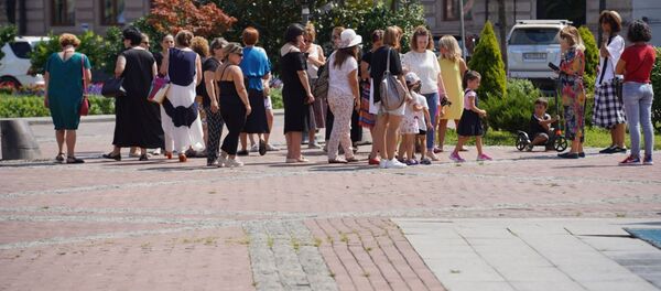 Акция владельцев частных батумских детских садов в центре города на пл Европы - Sputnik Грузия