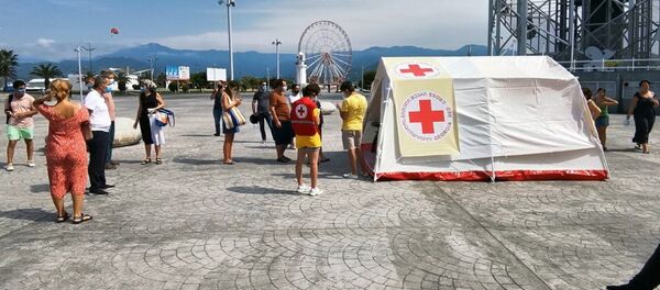 Проверка на COVID: очереди на бесплатное тестирование на коронавирус в Батуми  - Sputnik Грузия