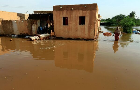 В Судане борются с последствиями наводнения - крупнейшего за столетие - Sputnik Грузия
