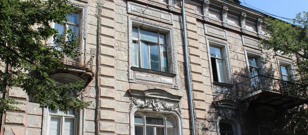 Фасад дома Алихановых - Sputnik Грузия