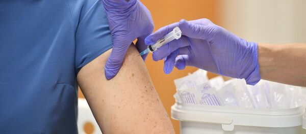 მოხალისეების აცრა  მოხალისეების აცრა  - Sputnik საქართველო