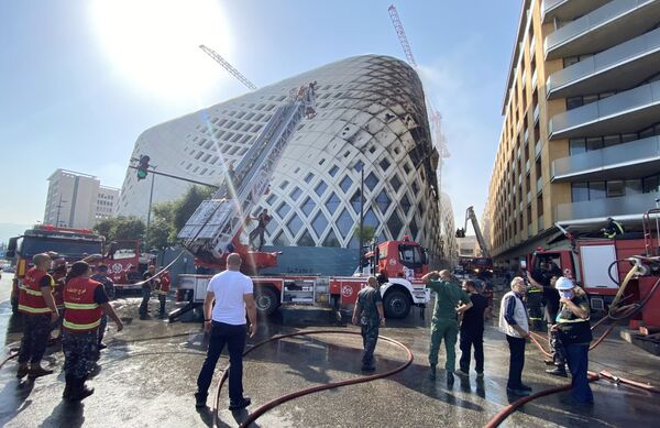 В столице Ливана во вторник произошел пожар в торговом центре - Sputnik Грузия