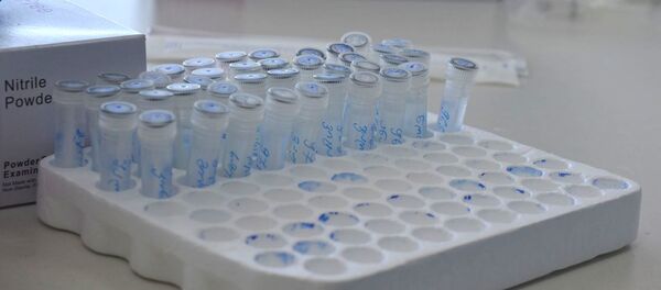 Пробирки с образцами анализов на коронавирус в грузинской лаборатории - Sputnik Грузия