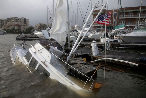 Ураган Салли обрушился на штаты Флорида и Алабама в минувшую среду


 - Sputnik Грузия