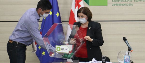 Жеребьевка в ЦИК Жеребьевка в ЦИК - Sputnik Грузия