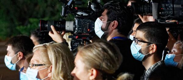 კორონავირუსის ეპიდემია. ჟურნალისტები პირბადეებით კორონავირუსის ეპიდემია. ჟურნალისტები პირბადეებით - Sputnik საქართველო