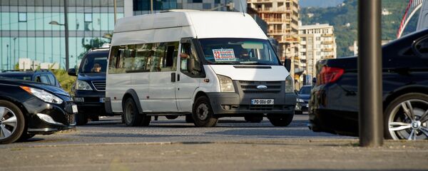 Маршрутные такси на улицах Батуми - Sputnik Грузия