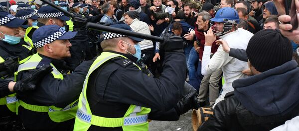 Протесты в Лондоне против вакцинации и массовых ограничений во время пандемии коронавируса COVID 19 - Sputnik Грузия