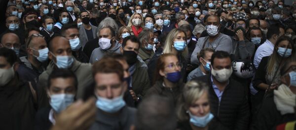 Пандемия коронавируса COVID 19 - демонстрация владельцев ресторанов и баров в Марселе против запретов и ограничений - Sputnik Грузия