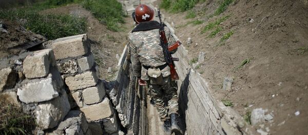 სომხეთის შეიარაღებული ძალების ფეხოსანთა ქვედანაყოფი ყარაბაღის ტერიტორიაზე სომხეთის შეიარაღებული ძალების ფეხოსანთა ქვედანაყოფი ყარაბაღის ტერიტორიაზე - Sputnik საქართველო