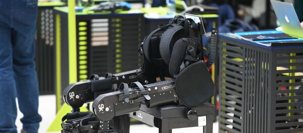 Экзоскелет для социальной адаптации и медицинской реабилитации Exoatlet - Sputnik Грузия