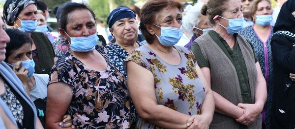 Предвыборная агитация. Гардабанский район. Встречи с избирателями. Жители в масках во время пандемии коронавируса - Sputnik Грузия