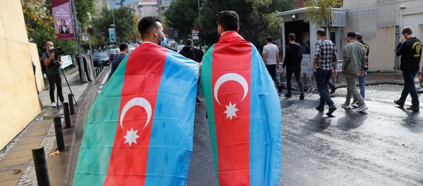 აზერბაიჯანის მხარდამჭერი აქცია თურქეთში აზერბაიჯანის მხარდამჭერი აქცია თურქეთში - Sputnik საქართველო