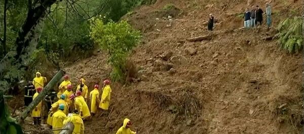 Страшный оползень в Аджарии привел к жертвам - видео с места ЧП - Sputnik Грузия