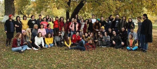 Народный грузинский ансамбль Тутарчела Народный грузинский ансамбль Тутарчела - Sputnik Грузия