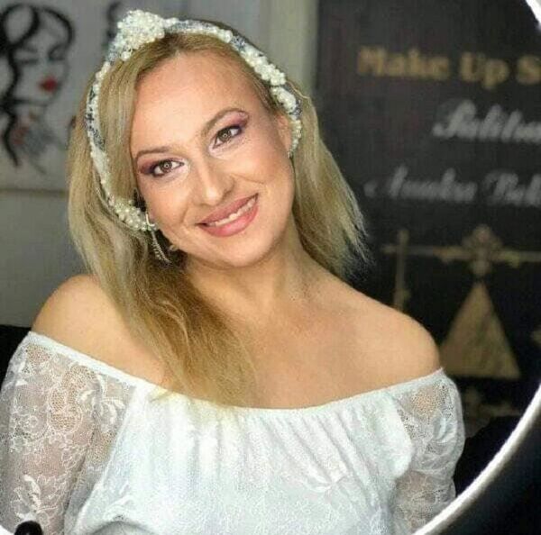 „ასაკოვან დედამთილთან უდედოდ დავტოვე სამი შვილი“ – თვითნასწავლი მხატვრის მძიმე ცხოვრება - Sputnik საქართველო