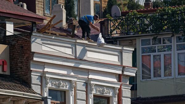 Тбилисцев призвали не загрязнять город строительным мусором