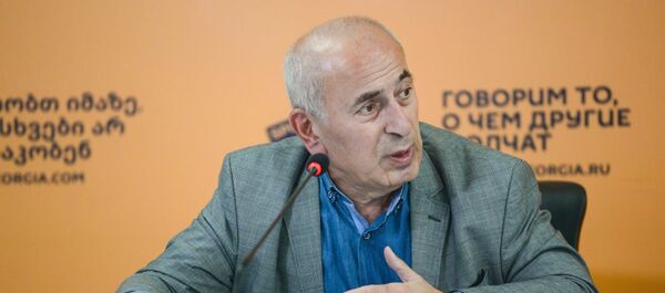 Как из рога изобилия: эксперты оценили предвыборные обещания политиков - Sputnik Грузия