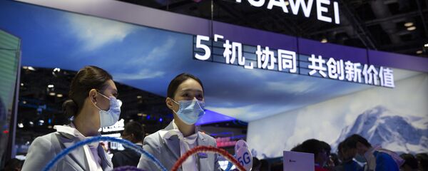 Стенд компании Huawei на выставке технологий - Sputnik Грузия
