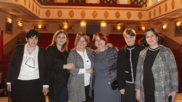 კოლეგებთან ერთად - Sputnik საქართველო