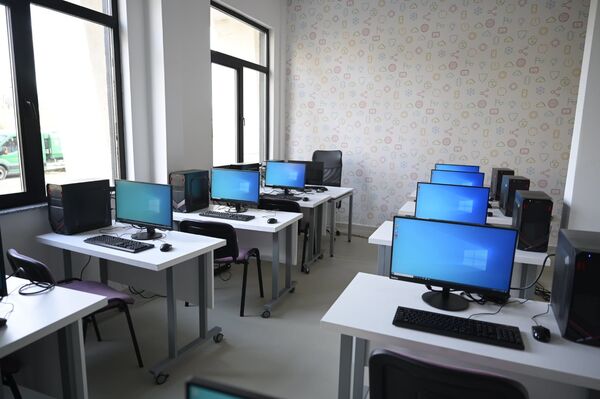 Все для инновационного образования молодежи – в Батуми открыли новый технопарк - Sputnik Грузия