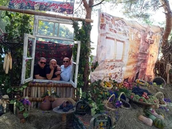 მაღალი შენობების მიღმა გადარჩენილი ქალაქის სული და უჩვეულოდ პუნქტუალური ბათუმელი მაღალი შენობების მიღმა გადარჩენილი ქალაქის სული და უჩვეულოდ პუნქტუალური ბათუმელი - Sputnik საქართველო