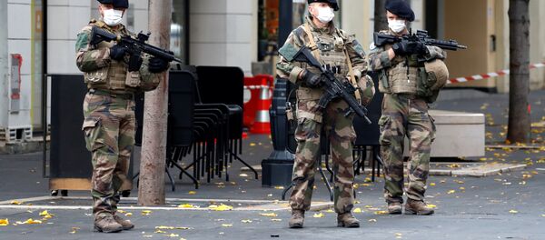 Силы спецназначения в Ницце, Франция после террористической атаки - Sputnik Грузия