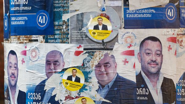 Предвыборная символика. Плакаты Лело и партии Грузинская мечта - Sputnik Грузия